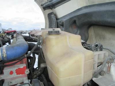 Volvo VNL Radiator Overflow Bottle / Surge Tank
