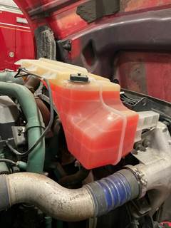 Volvo VNL Radiator Overflow Bottle / Surge Tank