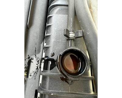 Isuzu NPR Radiator for a Isuzu NPR-HD