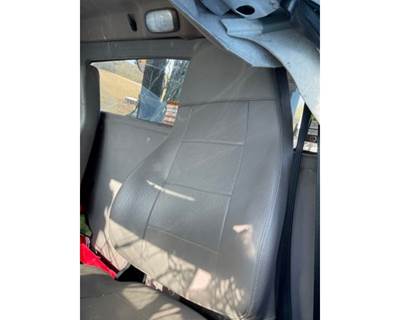 Freightliner M2 106 Seat
