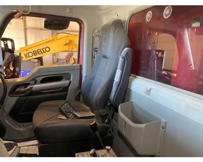 Kenworth T880 Right Seat