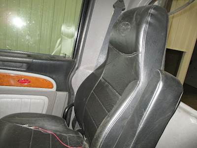 Peterbilt 389 Seat