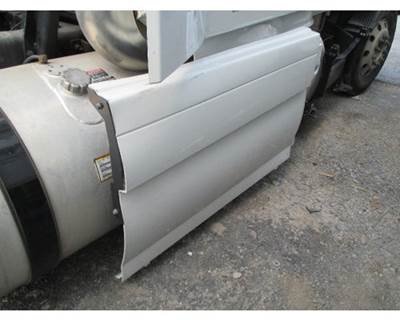 Volvo VNL Right Fairing