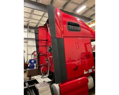 Volvo VNL Right Sleeper Fairing