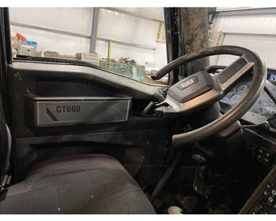 Caterpillar CT660 Steering Column for a CAT CT660