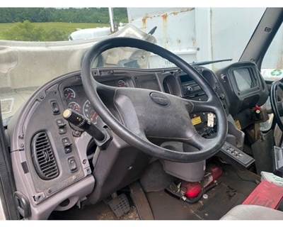 Freightliner M2 106 Steering Column