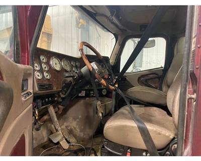 International 5900i Steering Column