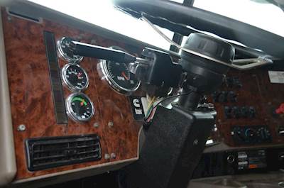 International 9400 Steering Column for a International 9400I