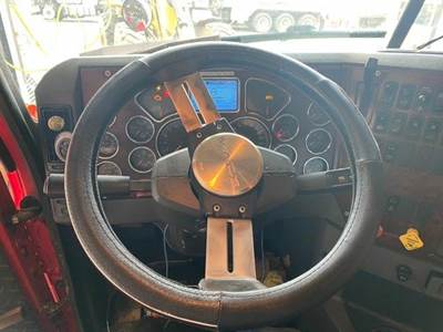 Mack Pinnacle CXU613 Steering Column for a Mack CXU613