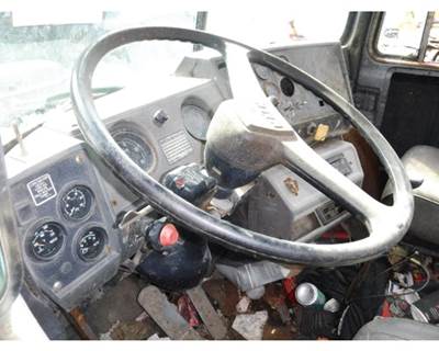 Mack RD690P Steering Column for a Mack RD690S