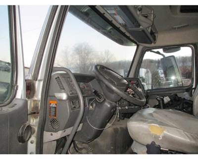 Volvo VNL Steering Column