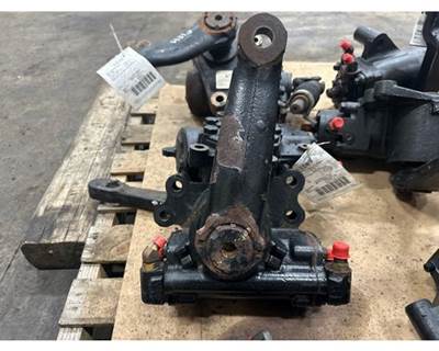 Caterpillar CT660 Right Steering Gear / Rack for a CAT CT660