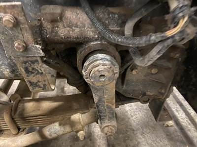 International 5900i Steering Gear / Rack