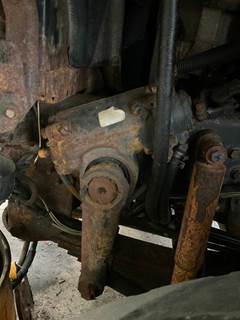 International 7600 Left Steering Gear / Rack