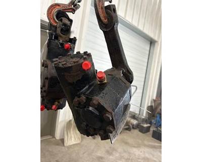 Mack RD688S Right Steering Gear / Rack
