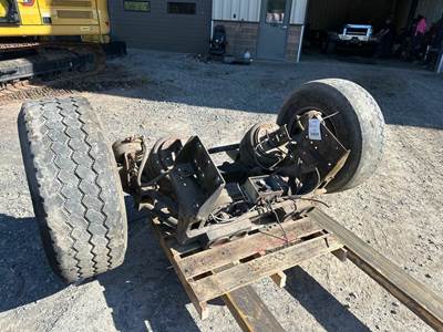 Mack LINK Tag / Pusher Axle for a Mack GU713