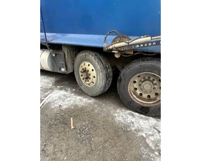 Watson & Chalin SL20K Tag / Pusher Axle for a International HX620