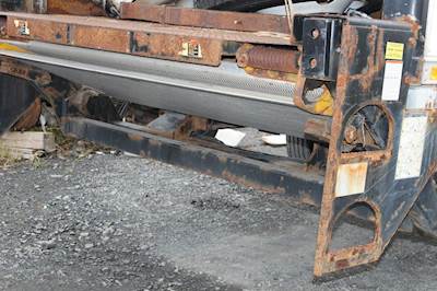 International 4300 Tailgate / Decklid