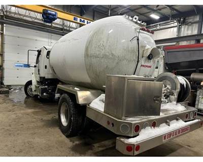 Freightliner M2 106 Truck Tank