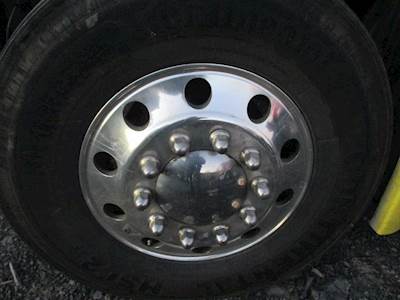 Freightliner Cascadia Tire & Rim
