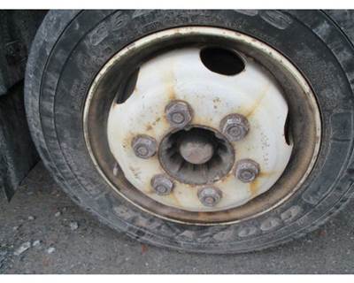 Isuzu NPR Tire & Rim