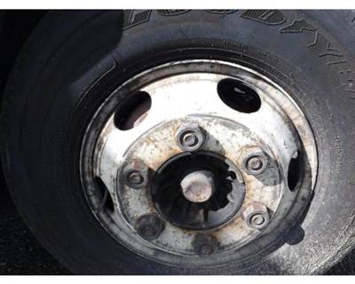 Isuzu NPR Tire & Rim