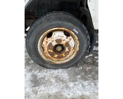 Isuzu NQR Tire & Rim