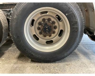 Kenworth W900 Tire & Rim