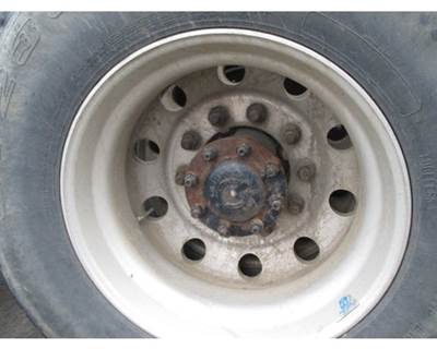 Mack Pinnacle CXU613 Tire & Rim for a Mack CXU613