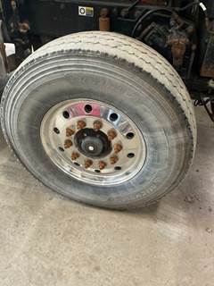 Peterbilt 389 Tire & Rim