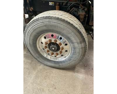 Peterbilt 389 Tire & Rim