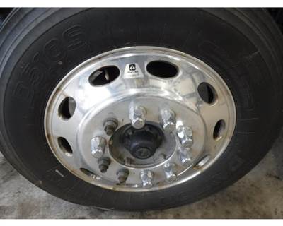 Peterbilt 579 Tire & Rim