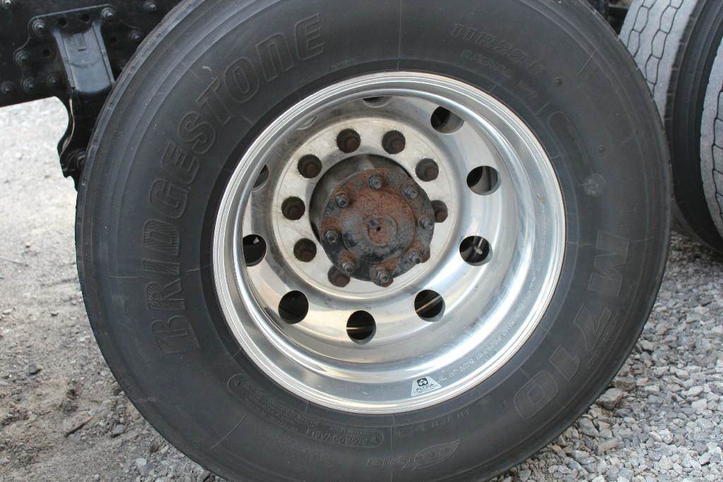 2014 Volvo VNL Tire & Rim For Sale Morrisville, NY 3457