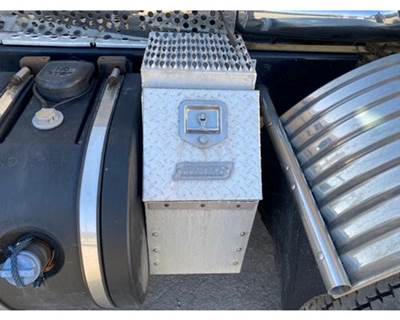 Kenworth T880 Tool Box