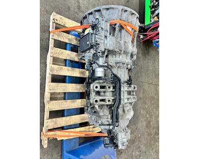 Detroit DT12-1650-OH Transmission for a Freightliner CASCADIA