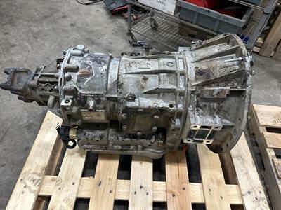 Freightliner M2 106 Transmission