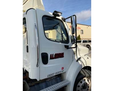 Fuller FAO-14810C-EA Transmission for a Freightliner M2 112