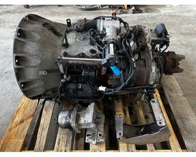 Fuller FAOM-15810S-EC3 Transmission for a International LT625