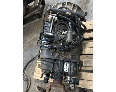 Fuller FO-18E313A-HHP Transmission for a Peterbilt 389