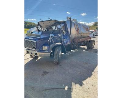 Fuller FRO11210C Transmission for a Freightliner FL80
