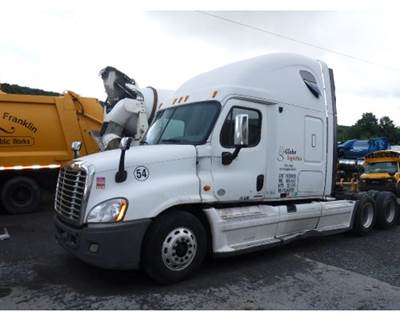 Fuller FRO16210C Transmission for a Freightliner CASCADIA