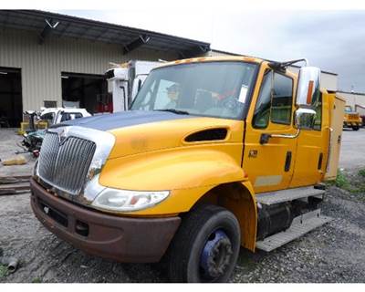 Fuller FS4005A Transmission for a International 4200