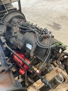 Fuller RTLO16913A Transmission for a Peterbilt 379
