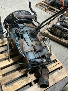 Fuller RTLO18918B Transmission for a Peterbilt 389