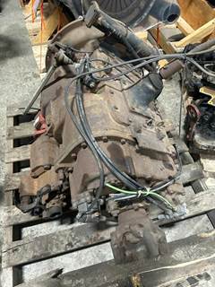 Fuller RTLO18918B Transmission for a Peterbilt 367