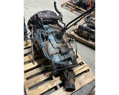 Fuller RTLO18918B Transmission for a Peterbilt 389