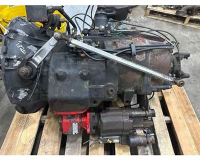 Fuller RTLO20918B Transmission for a Peterbilt 389