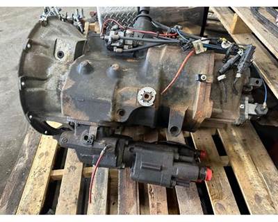 Fuller RTLOF18918B Transmission for a Kenworth T880
