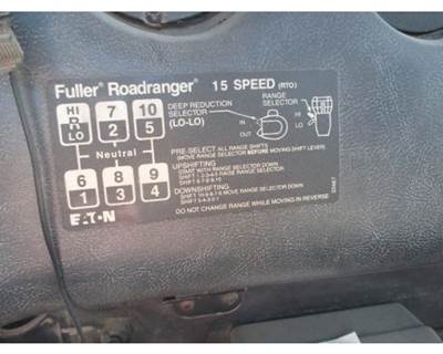 Fuller RTOF14715 Transmission for a International 9300
