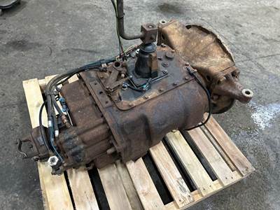 Fuller RTOF16915 Transmission for a Mack CL733